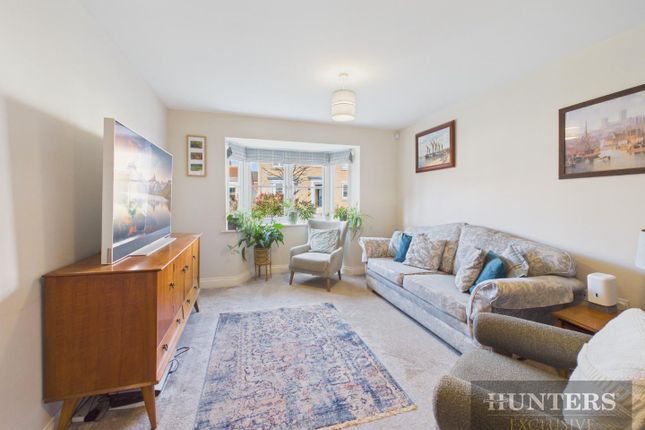 46, Ouzel Grove, Scarborough photo 2