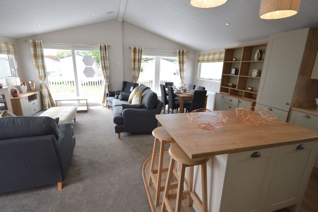 2-bed house on 2, Golden Sands Holiday Park, Week Ln, Dawlish Warren, £109,995