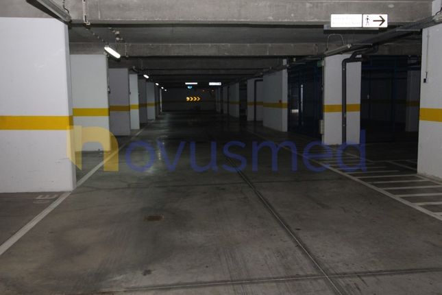 Parking/garage for sale in Marina De Albufeira, Albufeira E Olhos De Água, Albufeira