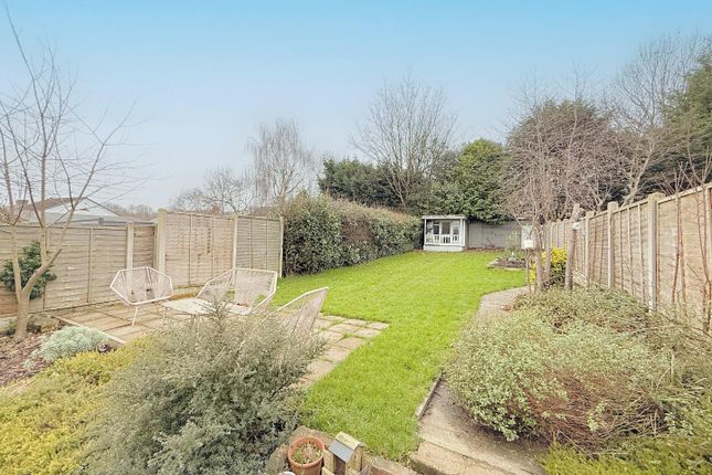 12, Hawthorn Drive, Leeds photo 4