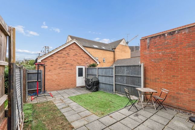 81 Brick Kiln Road, Stevenage photo 4