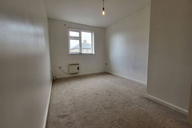Flat to rent in Fairfield Place, Winlaton, Blaydon-On-Tyne