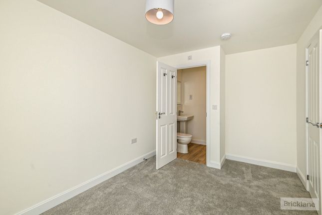 7, Sittingbourne photo 4
