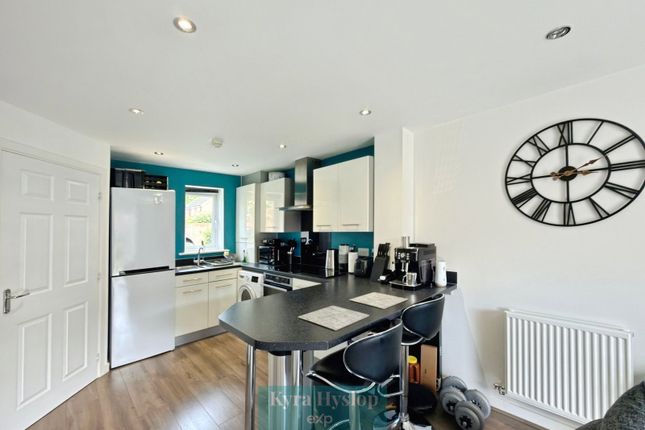 9, Birch Way, Exeter photo 3