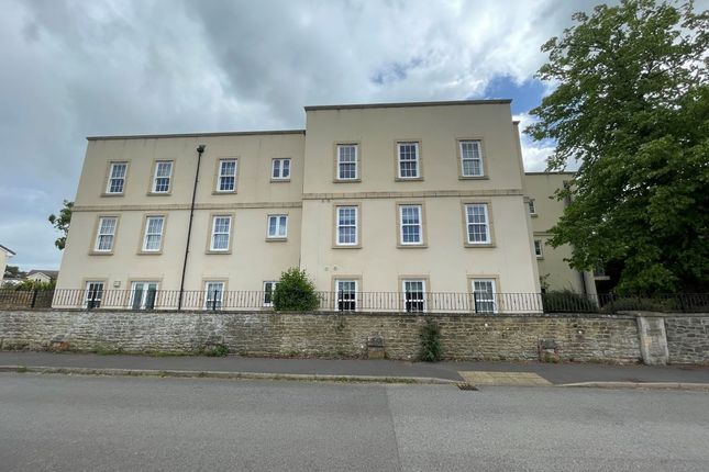 2-bed flat on 2 Ashlar House, Reed Court, Swindon, £120,000