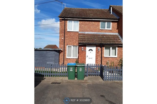 Meredith Drive, Aylesbury photo 3
