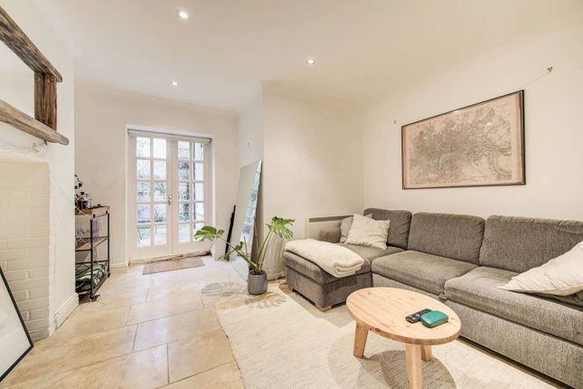 Flat for sale in Fairholme Road, Barons Court, London