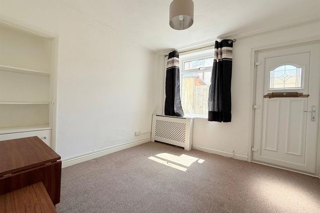 12, West Street, Great Yarmouth photo 4