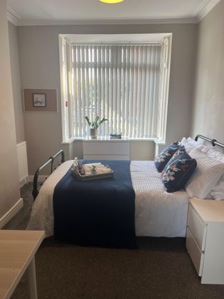 32, Leslie Road, Birmingham photo 5