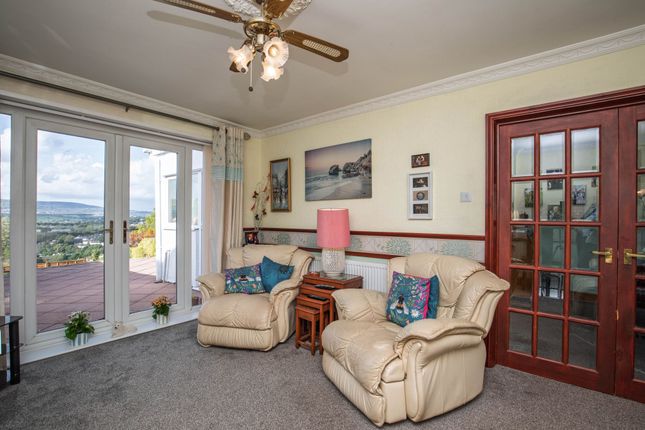 27 Allt-Yr-Yn Crescent, Newport photo 4