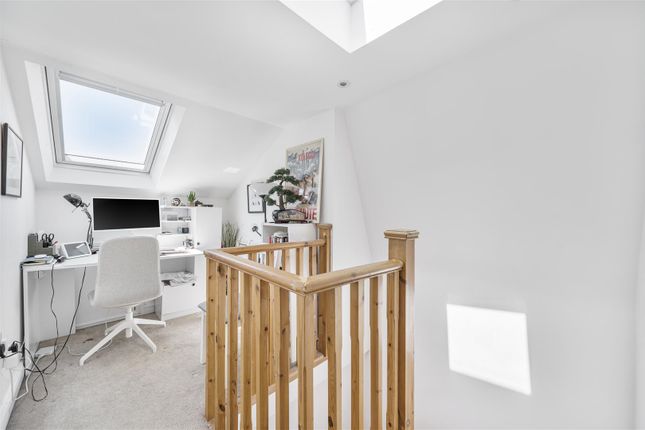 1, Winters Road, Thames Ditton photo 4