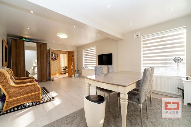 113, Crown Road, Borehamwood photo 4