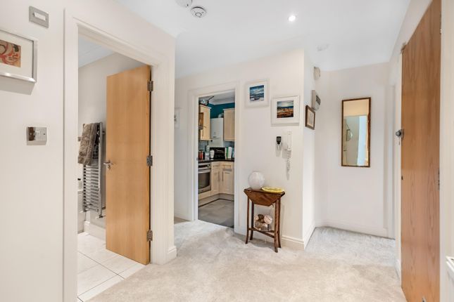 Flat for sale in Fryday Grove Mews, London