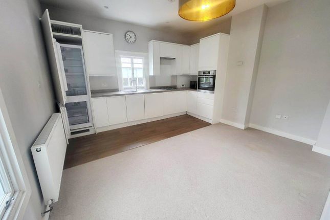 Thumbnail Flat to rent in Fentiman Road SW8, Vauxhall, London,