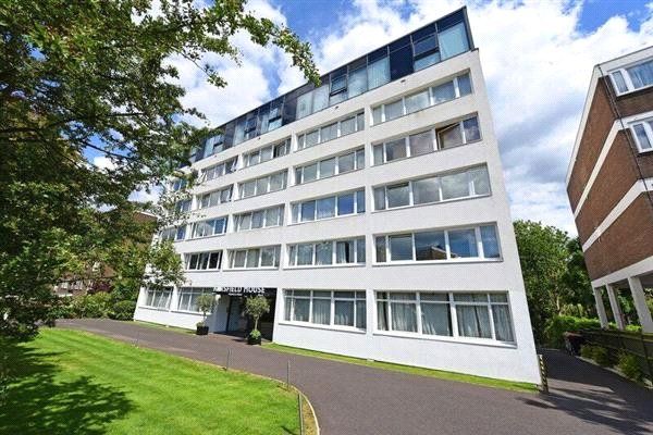 Studio flat on 14, Kersfield House, Putney, £259,000