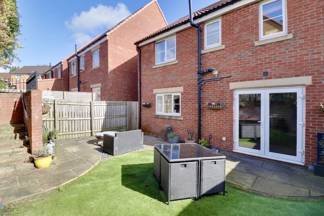 Detached house for sale in 36 Greenlea Close, Yeadon, Leeds