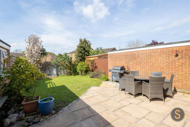 Detached house for sale in Elm Tree Walk, Tring