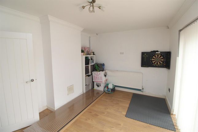 9, Morfa Crescent, Cardiff photo 3