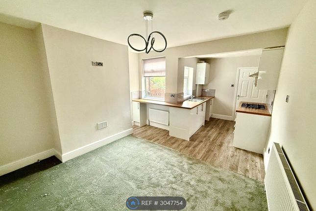 Caistor Street, Portwood, Stockport photo 3