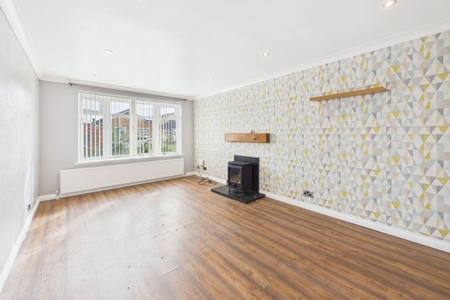 7 Hollytree Avenue, Hull photo 2