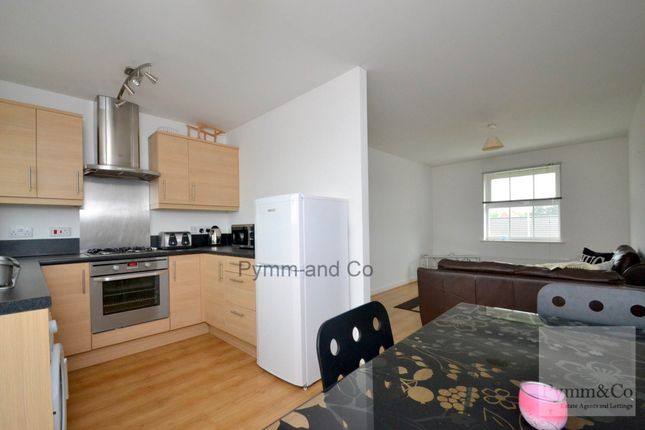 Thumbnail Flat to rent in Woodpecker Way, Queens Hill