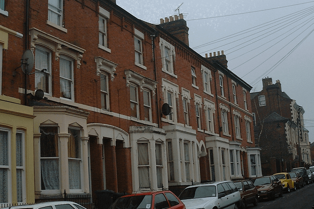 Flat to rent in Gotham Street, Leicester