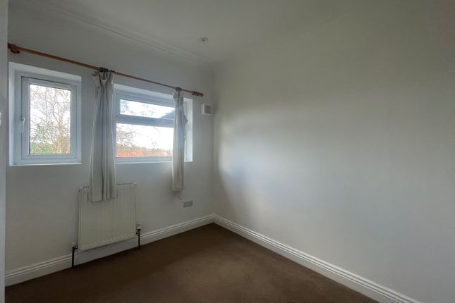 Semi-detached house to rent in Anderson Crescent, Beeston, Nottingham