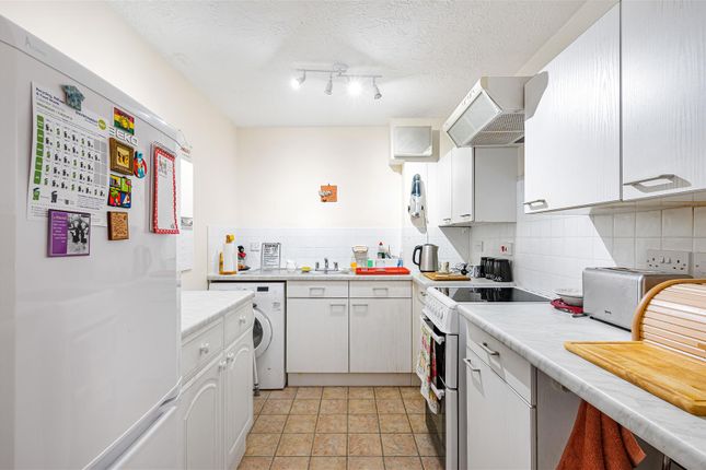 Flat 17, Cunningham Court, Ringmer Road, Seaford photo 3