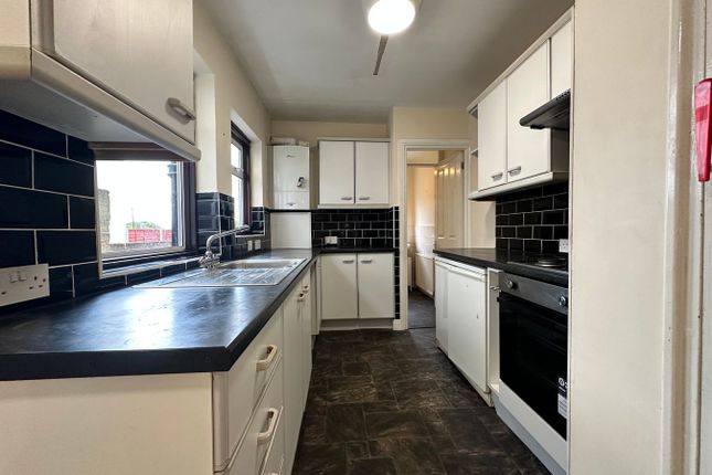 3-bed house on 63, Corporation Road, Gillingham, £1,375/mo