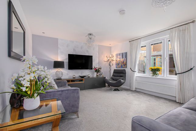 2, Blane Crescent, Dunfermline photo 4
