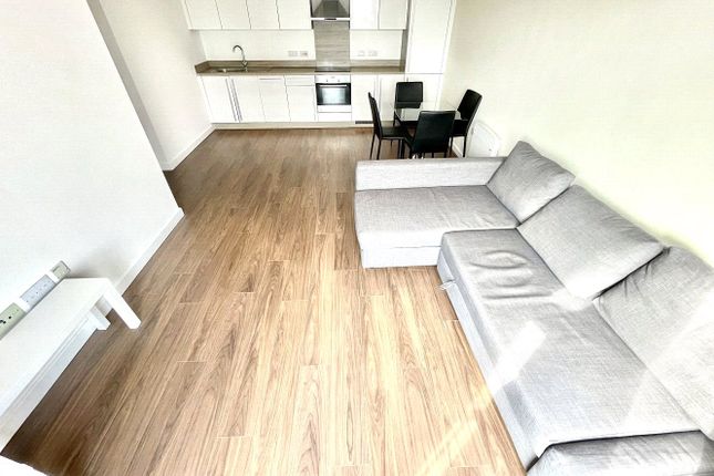 D55 ALTO,, Sillavan Way, Salford photo 3