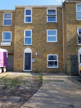 Room to rent in Camden Square, Ramsgate