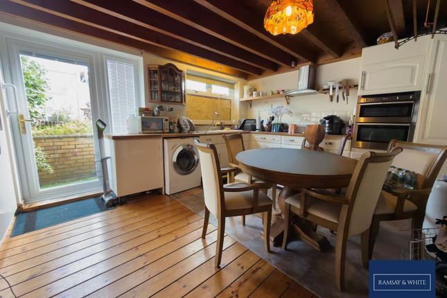 14, Miners Row, Aberdare photo 4