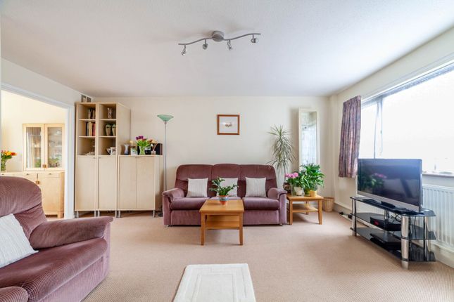 Thumbnail Terraced house for sale in Cranbourne Close, Norbury