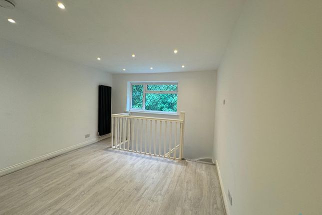 3 Strawberry Fields, Hatfield photo 4