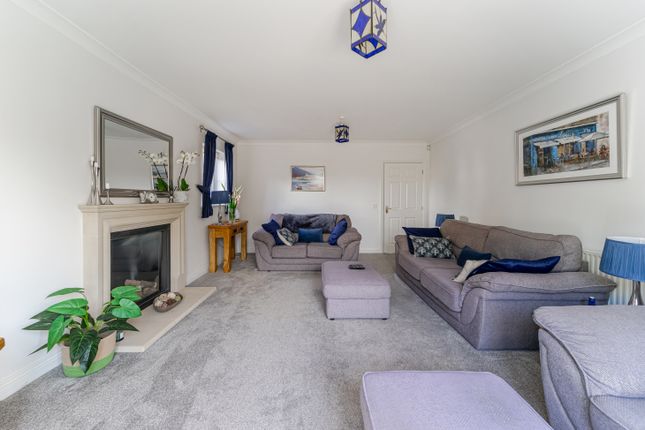 24 Observatory Field, Winscombe photo 3