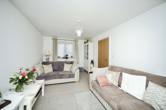 52, Mattravers Way, Taunton photo 4