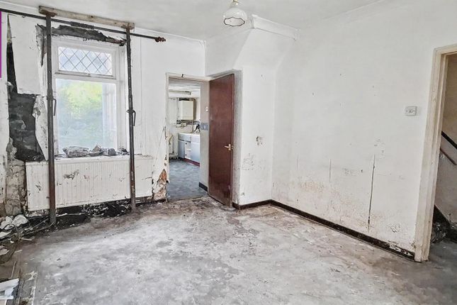 82, North Road, Newport photo 3
