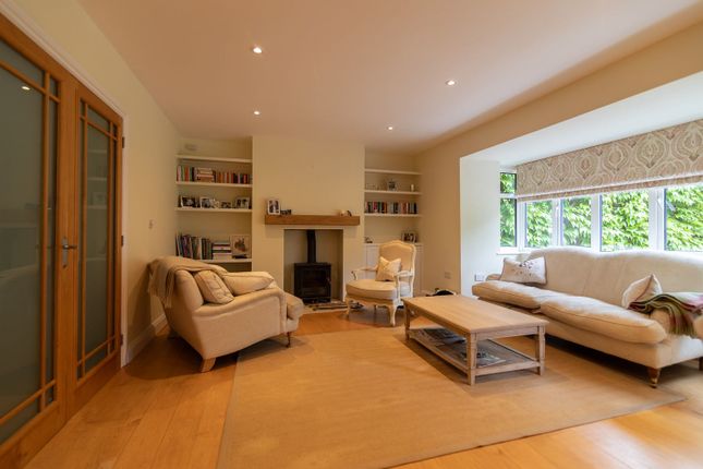 Rainbow Cottage, Priory Road, Forest Row photo 5