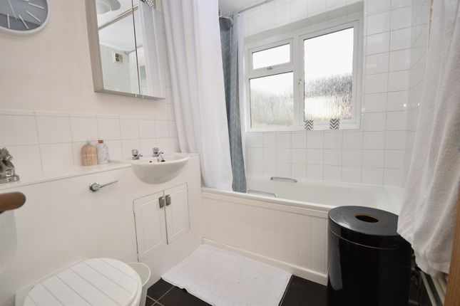 12, St Mary's Road, Essex photo 5