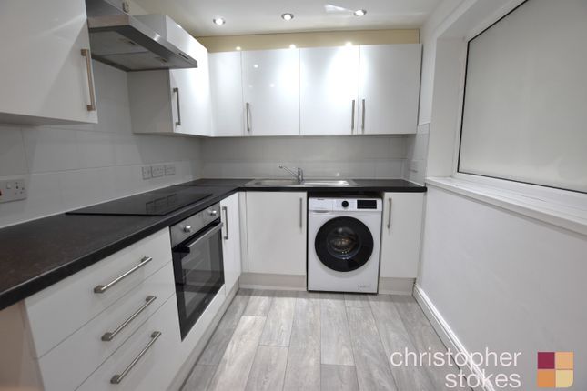 Flat to rent in Crossbrook Court, Crossbrook Street, Cheshunt, Waltham Cross, Hertfordshire