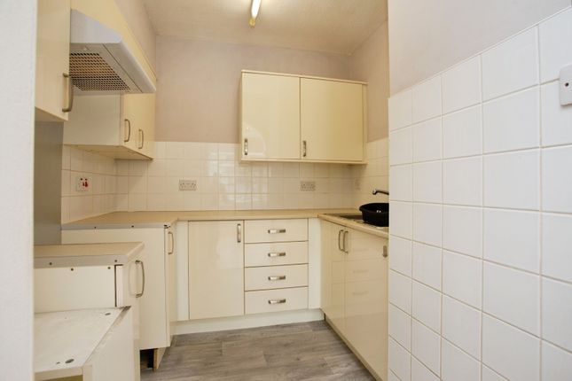 1, Oxford Court, Ansdell photo 4