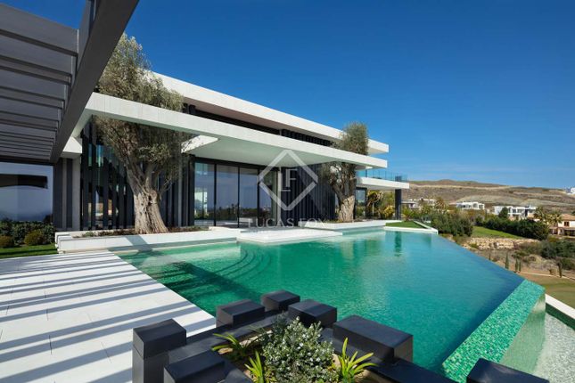 Thumbnail Villa for sale in Spain, Costa Del Sol, Marbella, New Golden Mile, Mrb33652