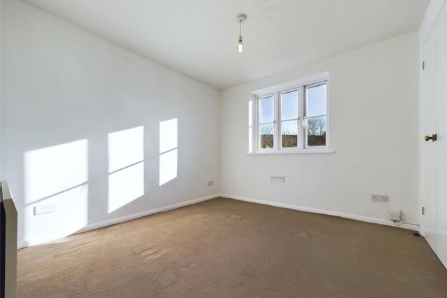 Flat for sale in Coppice Gate, Cheltenham, Gloucestershire