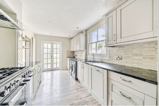 3, Victor Road, Windsor photo 2
