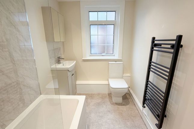 92b Marine Road, Prestatyn photo 4