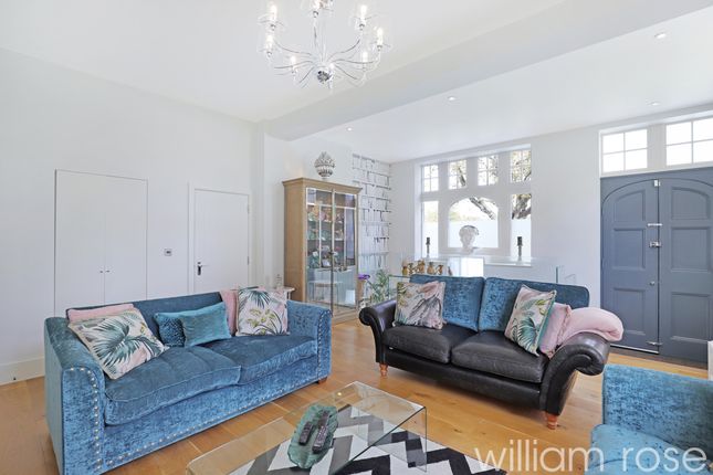 Flat for sale in Johnston Road, Woodford Green