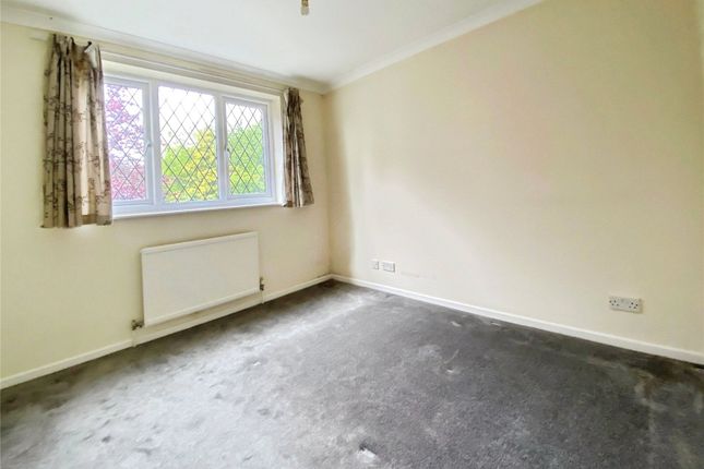 1, Belvedere Walk, Wokingham photo 4