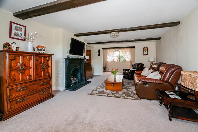 Hall Barn Cottage16.Jpg