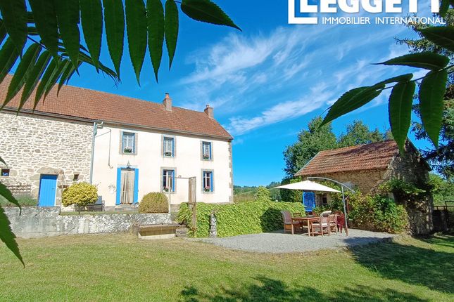 Villa for sale in Auzances, Creuse, Nouvelle-Aquitaine